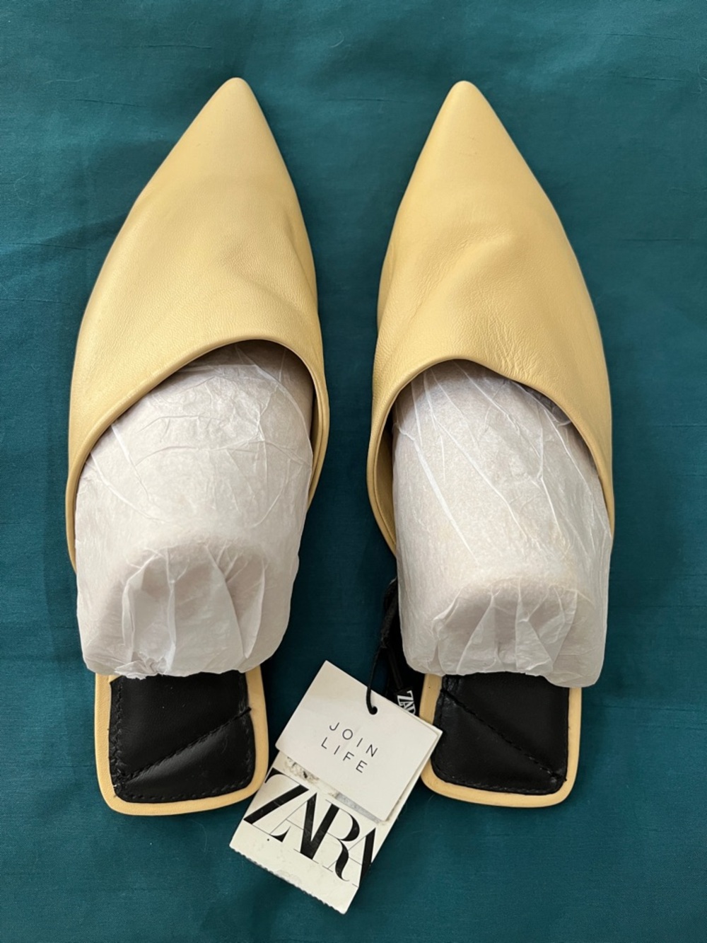 ZARA - NWT Yellow/Tan Pointed Genuine Leather Slip-On Mules